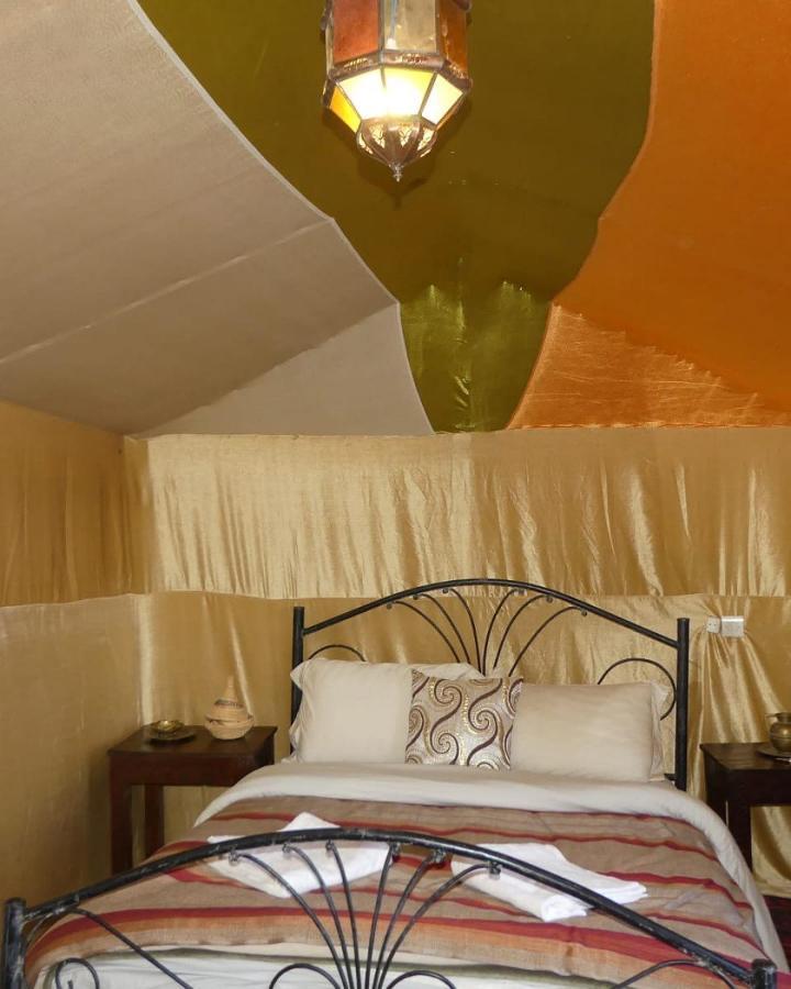 Sunset Desert Camp Hotel Merzouga Bagian luar foto