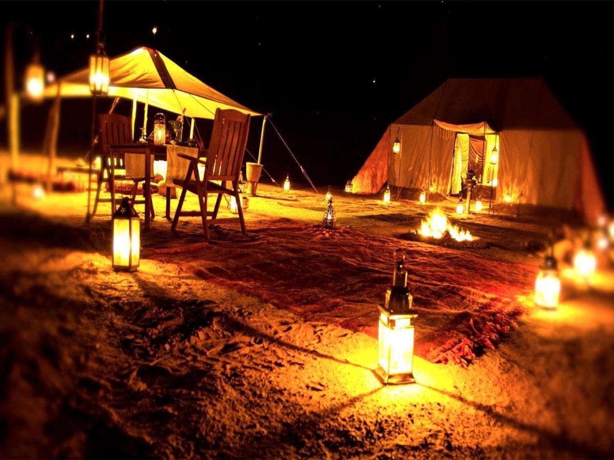 Sunset Desert Camp Hotel Merzouga Bagian luar foto