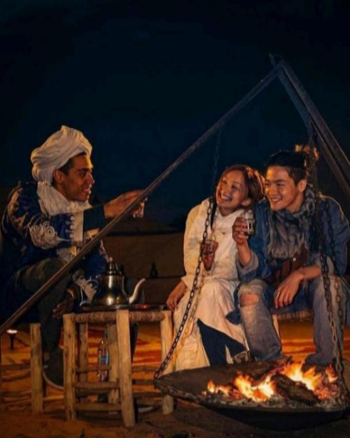 Sunset Desert Camp Hotel Merzouga Bagian luar foto